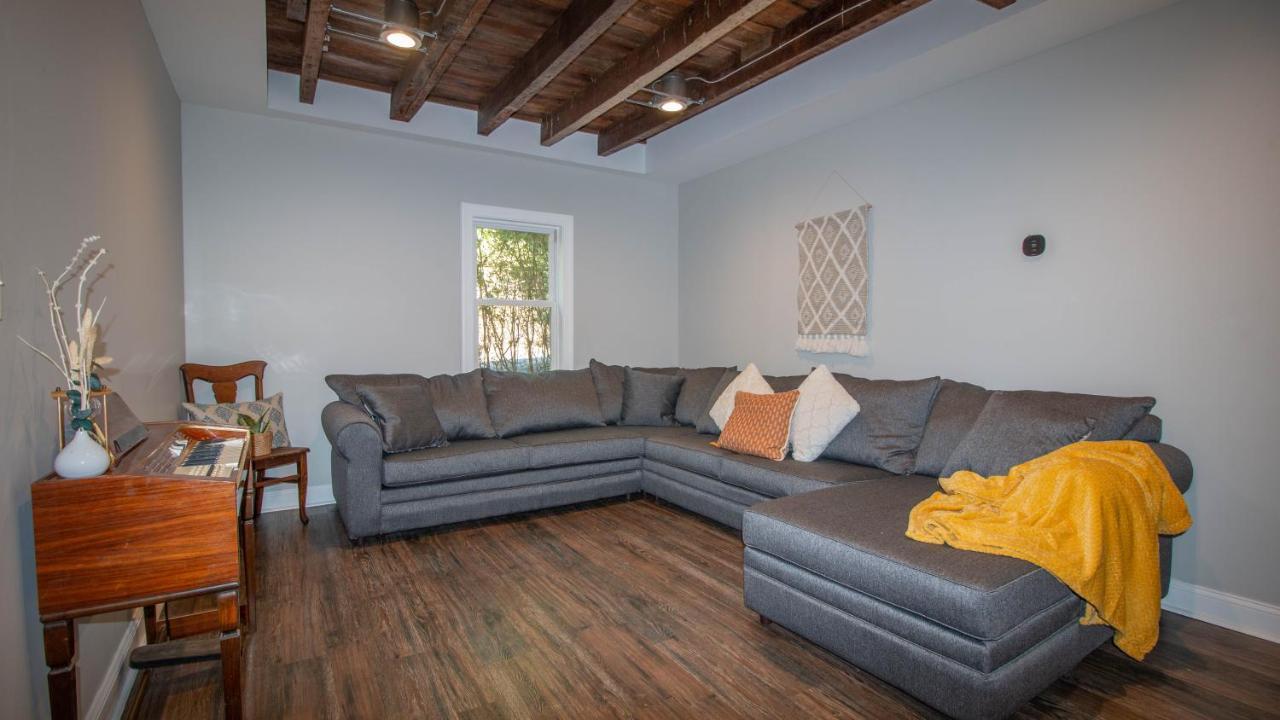 Large Beautiful Apartment Hershey Extérieur photo